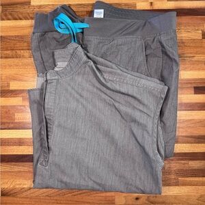 Figs Graphite Scrub Set